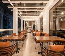 Maa Hotel and Suites