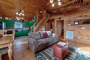 Overlook Retreat Cabin - Charming Cabin Mountain Views With Foosball F