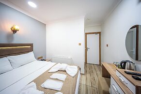 Laos Otel