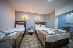 Laos Otel