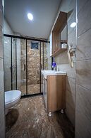 Laos Otel