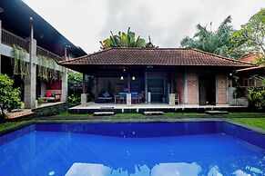 Pukakoo Villa by Supala