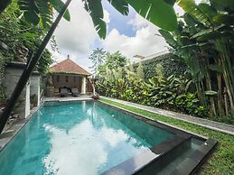 Pukakoo Villa by Supala