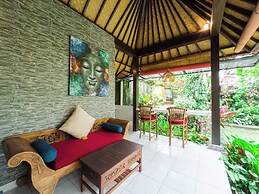 Pukakoo Villa by Supala