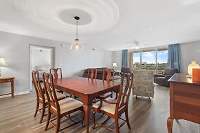 Yacht Club Villas #2-504 4 Bedroom Condo by RedAwning