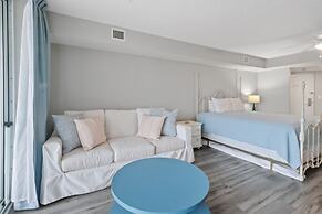 Yacht Club Villas #2-504 4 Bedroom Condo by RedAwning