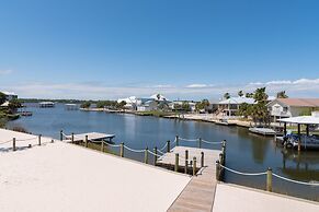 Lagoon View 3 Bedroom Home by Redawning