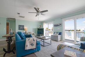 Lagoon View 3 Bedroom Home by Redawning