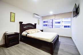 Lujoso Apto de 2 Alcobas y Balcón