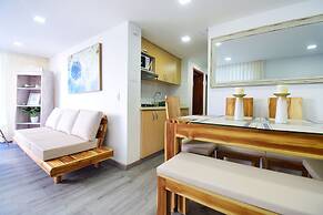 Lujoso Apto de 2 Alcobas y Balcón