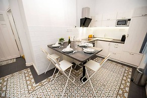 Central Luxury Apartment