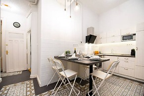 Central Luxury Apartment