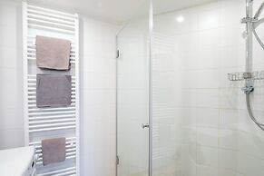 Central Luxury Apartment