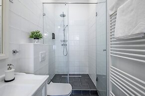 Central Luxury Apartment