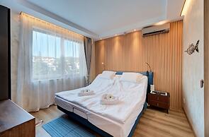 Marty's Beachfront Smart Homes