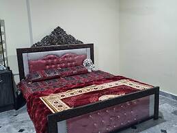 Gujar Khan - 3 Bed Apartment - Sleeps 6 - Parking