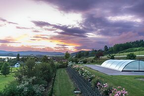 Luxury 10-bed Villa With View, Pool, Playground