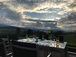 Luxury 10-bed Villa With View, Pool, Playground