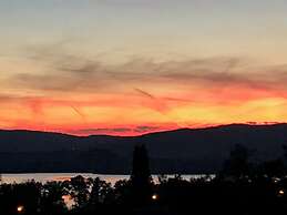 Luxury 10-bed Villa With View, Pool, Playground