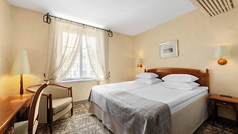 Rixwell Collection Savoy Boutique Hotel