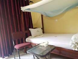 The Pearl Hotel Kumi