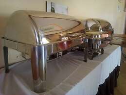 The Pearl Hotel Kumi