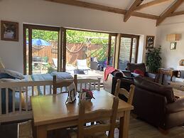 Charming Gnome Cottage, in Devon Near Sidmouth