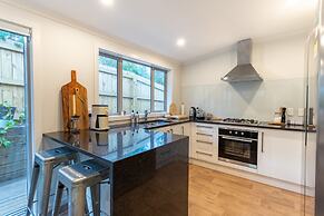 Manly Bay Wonderful 3BR New Home - Fibre