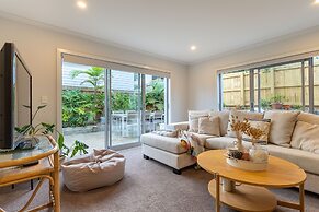 Manly Bay Wonderful 3BR New Home - Fibre