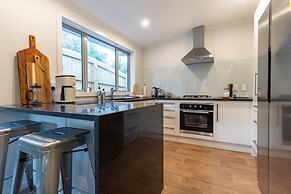 Manly Bay Wonderful 3BR New Home - Fibre