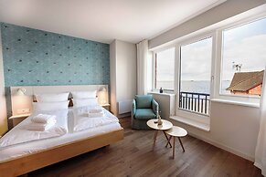 Bades Huk Marina Hotel