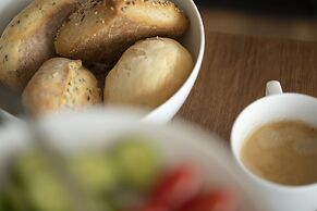 Bades Huk Marina Hotel