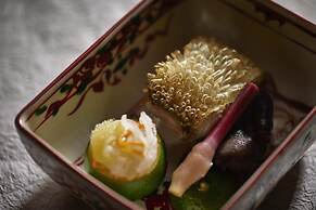 WAQOO Naritasanmonzen