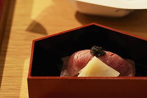 WAQOO Naritasanmonzen