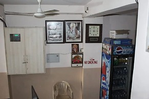 Goroomgo Sunder Guest House Gorakhpur