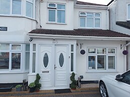 Room-apple House Wembley Twin Room Share