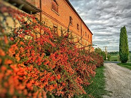 Fattoria Santa Vittoria Istrice Apartment