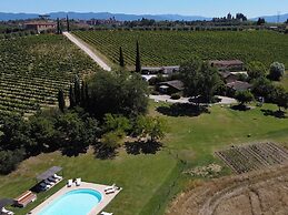 Fattoria Santa Vittoria Istrice Apartment