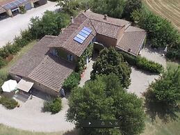 Fattoria Santa Vittoria Istrice Apartment