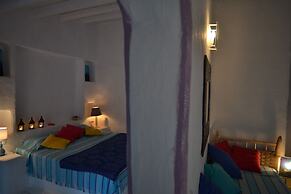 Charming Mediterranean House Surrounded by a Natural Oasis