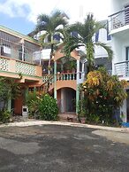 Room in Guest Room - Best bed and Breakfast in Samana Breakfast Includ