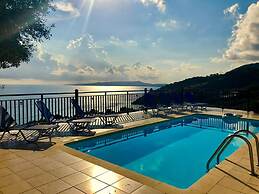 Villa Laurian Overlooking the Ionian Sea With Private Pool and Magnifi