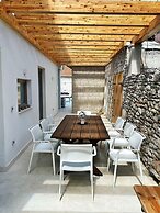 Exclusive Villa Marumare Completed 2021 Pool 300m to the Beach