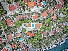 Exclusive Villa Marumare Completed 2021 Pool 300m to the Beach