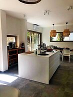 Exclusive Villa Marumare Completed 2021 Pool 300m to the Beach