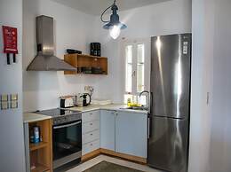 Private Villa Agia Irini, 350 Meter to the Beach for 4 Guests With Poo