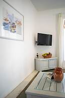 Private Villa Agia Irini, 350 Meter to the Beach for 4 Guests With Poo