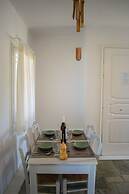 Private Villa Agia Irini, 350 Meter to the Beach for 4 Guests With Poo