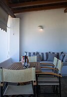 Private Villa Agia Irini, 350 Meter to the Beach for 4 Guests With Poo