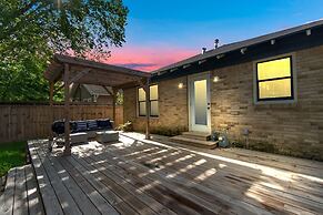 Historical Cozy Home in the Houston Heights Near Downtown, Midtown Gal